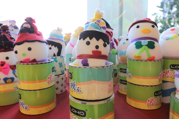 台灣樂活觀光襪廠：【彰化社頭景點】樂活襪之鄉博物館(樂活織襪觀光工廠)~DIY襪子手作公仔，免門票親子遊趴趴走