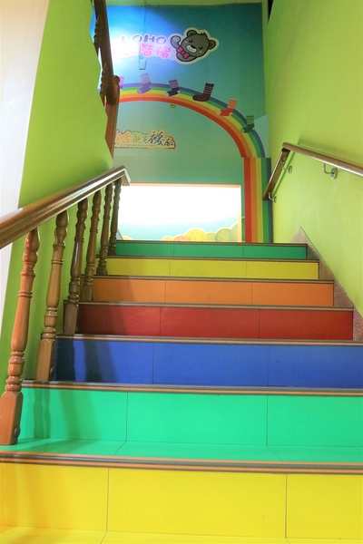 台灣樂活觀光襪廠：【彰化社頭景點】樂活襪之鄉博物館(樂活織襪觀光工廠)~DIY襪子手作公仔，免門票親子遊趴趴走