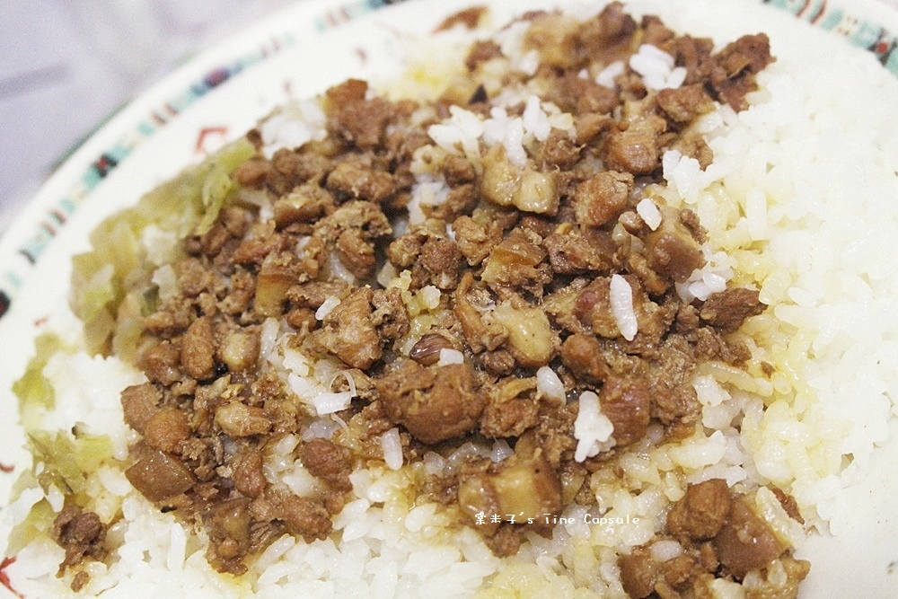 [宅配美食]明誠炒米粉-接單現做的手工炒麵，還有鹹香的肉燥飯!