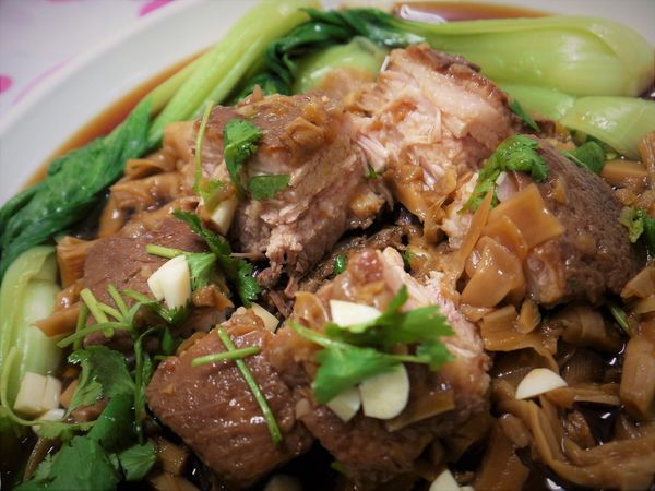 【台南市-山上區】來淨水廠玩順便到『古積食品』買傳承一甲子飄香的古早味【香腸】【封肉】！令人戀念懷舊的好味道๑´ڡ`๑