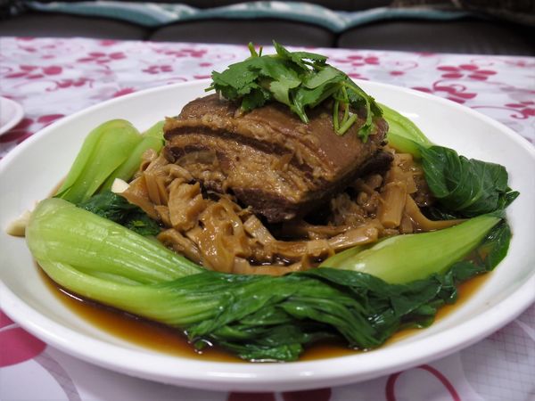 【台南市-山上區】來淨水廠玩順便到『古積食品』買傳承一甲子飄香的古早味【香腸】【封肉】！令人戀念懷舊的好味道๑´ڡ`๑