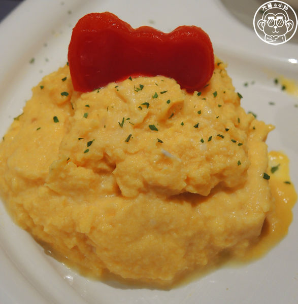 Hello Kitty Red Carpet美式餐廳：呷飽祙【新北林口･Hello Kitty Red Carpet美式餐廳】