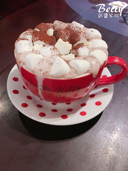 20181111三井凱蒂貓餐廳 (66).jpg