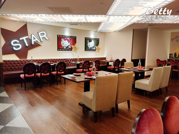 20181111三井凱蒂貓餐廳 (45).jpg