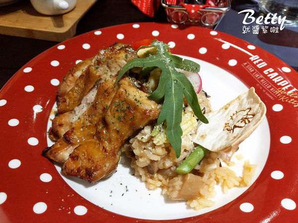 20181111三井凱蒂貓餐廳 (24).jpg