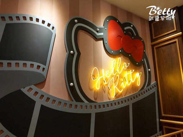 20181111三井凱蒂貓餐廳 (51).jpg