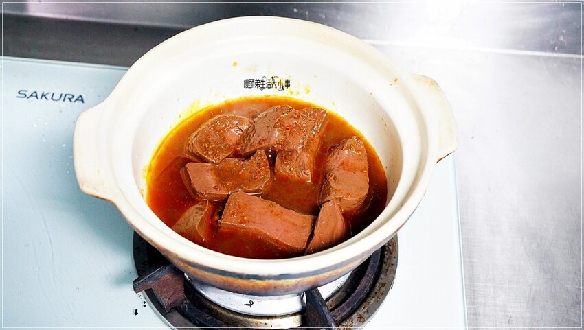 新北市新莊區廣達香麻辣嫩鴨血 | 掀罐即享，外食族必備神器，100%台灣純鴨血，口感超嫩、超入味