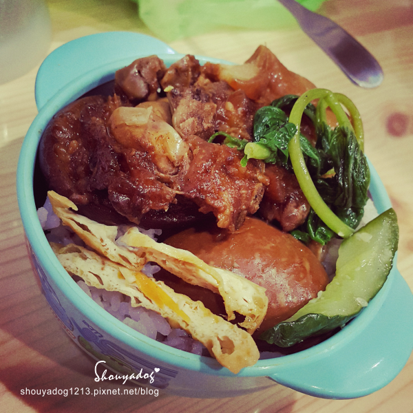 1319經濟小吃:【傳統小吃】省錢度日銅板便當 1319經濟小吃 in八德