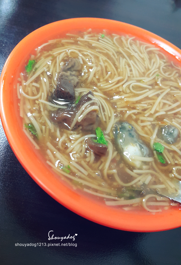 古早味大腸蚵仔麵線:【傳統小吃】古早味大腸 + 蚵仔麵線 in龜山