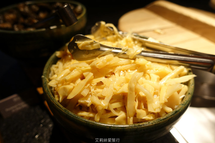 宜蘭礁溪溫泉飯店推薦 晶泉丰旅 房內就能泡露天風呂 住宿泡湯 三燔壽喜燒 無邊際溫泉泳池 礁溪溫泉街 - 艾莉絲愛旅行