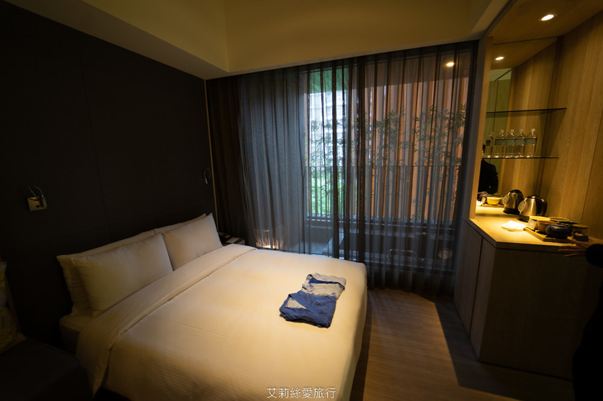 宜蘭礁溪溫泉飯店推薦 晶泉丰旅 房內就能泡露天風呂 住宿泡湯 三燔壽喜燒 無邊際溫泉泳池 礁溪溫泉街 - 艾莉絲愛旅行