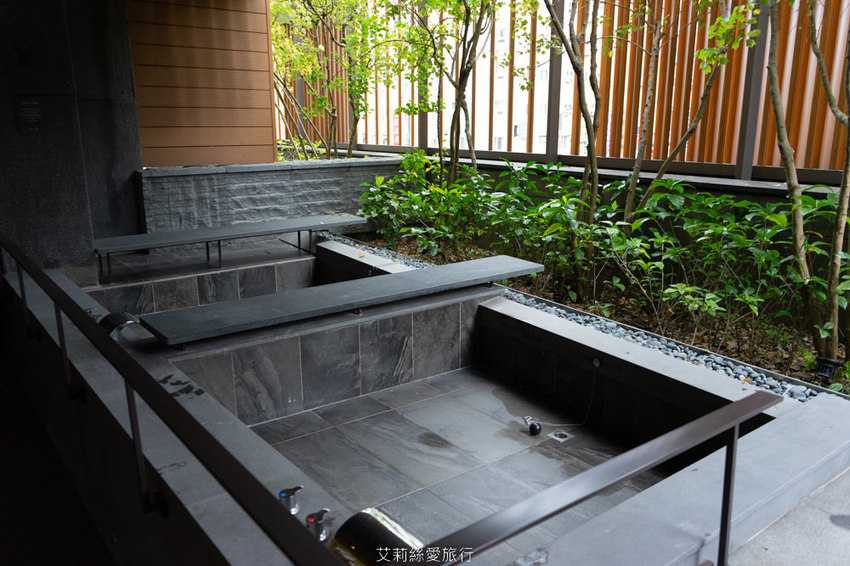 宜蘭礁溪溫泉飯店推薦 晶泉丰旅 房內就能泡露天風呂 住宿泡湯 三燔壽喜燒 無邊際溫泉泳池 礁溪溫泉街 - 艾莉絲愛旅行