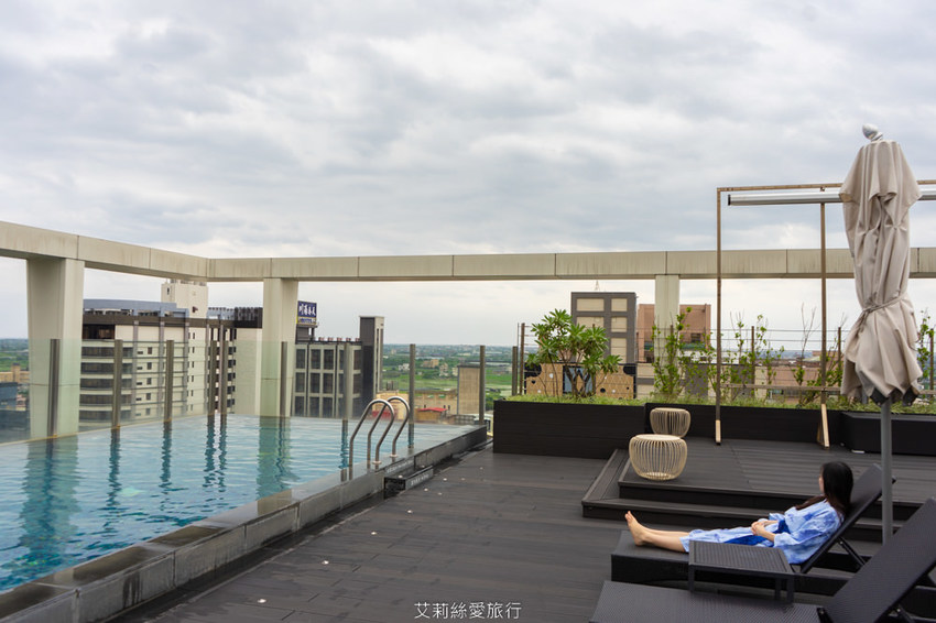 宜蘭礁溪溫泉飯店推薦 晶泉丰旅 房內就能泡露天風呂 住宿泡湯 三燔壽喜燒 無邊際溫泉泳池 礁溪溫泉街 - 艾莉絲愛旅行