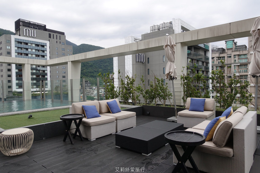 宜蘭礁溪溫泉飯店推薦 晶泉丰旅 房內就能泡露天風呂 住宿泡湯 三燔壽喜燒 無邊際溫泉泳池 礁溪溫泉街 - 艾莉絲愛旅行