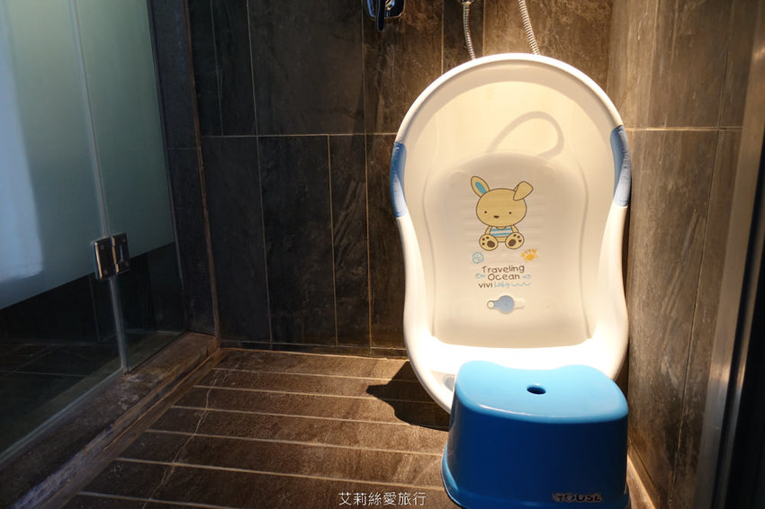 宜蘭礁溪溫泉飯店推薦 晶泉丰旅 房內就能泡露天風呂 住宿泡湯 三燔壽喜燒 無邊際溫泉泳池 礁溪溫泉街 - 艾莉絲愛旅行