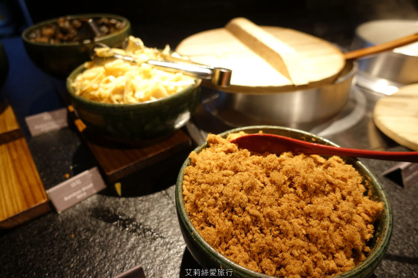 宜蘭礁溪溫泉飯店推薦 晶泉丰旅 房內就能泡露天風呂 住宿泡湯 三燔壽喜燒 無邊際溫泉泳池 礁溪溫泉街 - 艾莉絲愛旅行