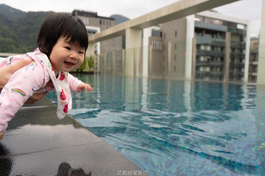 宜蘭礁溪溫泉飯店推薦 晶泉丰旅 房內就能泡露天風呂 住宿泡湯 三燔壽喜燒 無邊際溫泉泳池 礁溪溫泉街 - 艾莉絲愛旅行