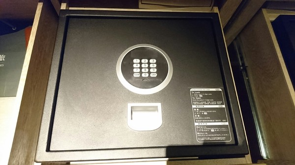 晶泉丰旅：宜蘭礁溪~晶泉丰旅~室內溫泉泡湯~露天無邊際游泳池~三燔日式早餐~優質的享受~