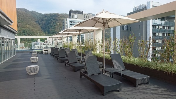 晶泉丰旅：宜蘭礁溪~晶泉丰旅~室內溫泉泡湯~露天無邊際游泳池~三燔日式早餐~優質的享受~