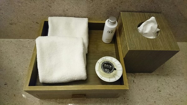 晶泉丰旅：宜蘭礁溪~晶泉丰旅~室內溫泉泡湯~露天無邊際游泳池~三燔日式早餐~優質的享受~