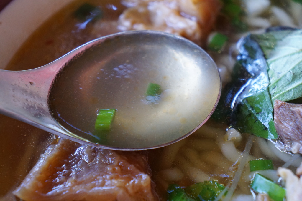 清燉半筋半肉麵