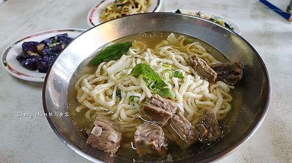 台北市【志明牛肉拉麵 北投總店】爽口清燉牛肉拉麵 !