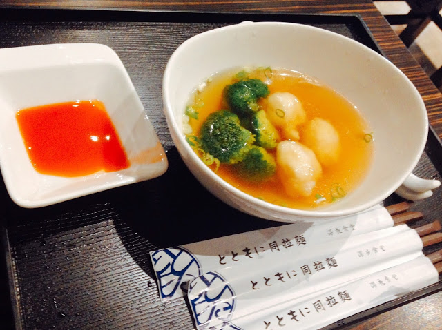 【老寶食記】台中大坑同拉麵，風雨中也照樣人潮炸裂的深夜食堂新起之秀