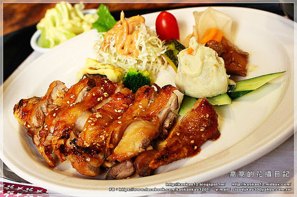 首席咖啡:【高雄】前金區。首席咖啡 Chief Coffee《有獨立包廂空間的平價簡餐》