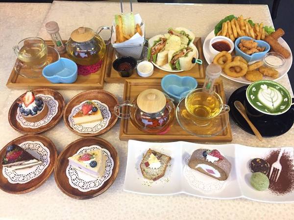 Tommy café 糖迷咖啡.甜點:Tommy café 糖迷咖啡.甜點-苗栗市區的必推甜點 周邊停車方便 室內寬敞走可愛溫馨風 餐點都推到爆 茶飲略嫌淡