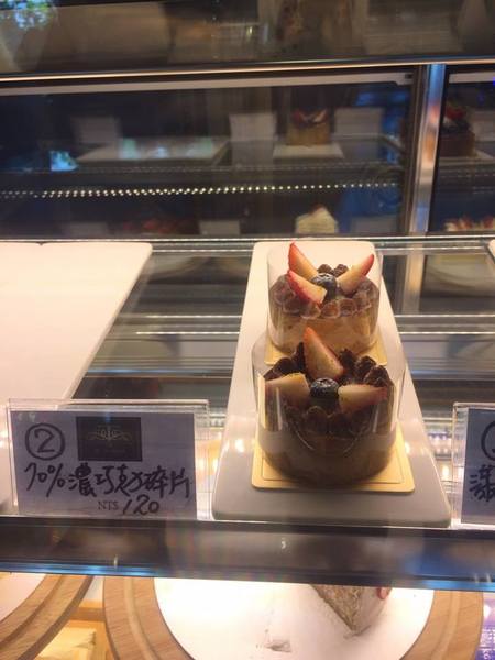 Tommy café 糖迷咖啡.甜點:Tommy café 糖迷咖啡.甜點-苗栗市區的必推甜點 周邊停車方便 室內寬敞走可愛溫馨風 餐點都推到爆 茶飲略嫌淡