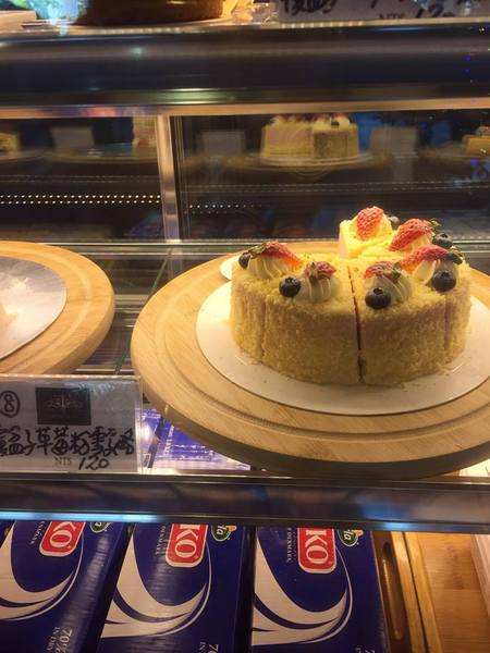 Tommy café 糖迷咖啡.甜點:Tommy café 糖迷咖啡.甜點-苗栗市區的必推甜點 周邊停車方便 室內寬敞走可愛溫馨風 餐點都推到爆 茶飲略嫌淡