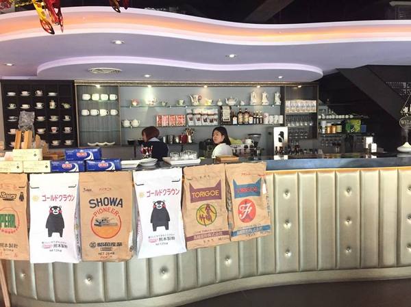 Tommy café 糖迷咖啡.甜點:Tommy café 糖迷咖啡.甜點-苗栗市區的必推甜點 周邊停車方便 室內寬敞走可愛溫馨風 餐點都推到爆 茶飲略嫌淡