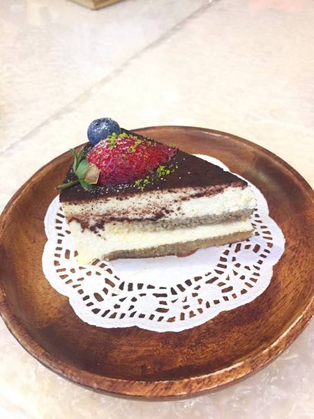 Tommy café 糖迷咖啡.甜點:Tommy café 糖迷咖啡.甜點-苗栗市區的必推甜點 周邊停車方便 室內寬敞走可愛溫馨風 餐點都推到爆 茶飲略嫌淡