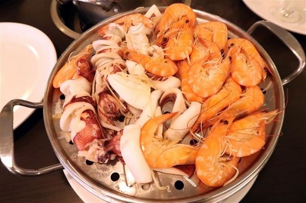 蒸霸王(東湖店):東湖 蒸霸王海鮮塔 現捉現蒸氣火鍋龍蝦牛奶貝龍虎斑 葫洲站可停車還有火鍋海鮮粥~ 蒸霸王(東湖店):東湖 蒸霸王海鮮塔 現捉現蒸氣火鍋龍蝦牛奶貝龍虎斑 葫洲站可停車還有火鍋海鮮粥~