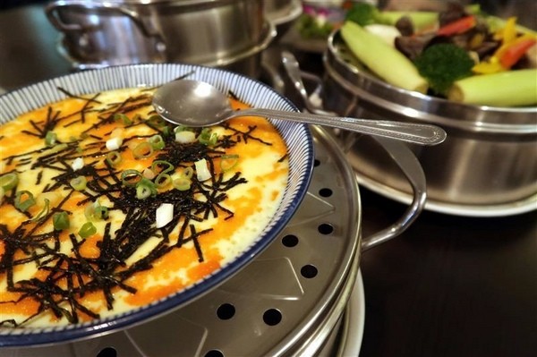 蒸霸王(東湖店):東湖 蒸霸王海鮮塔 現捉現蒸氣火鍋龍蝦牛奶貝龍虎斑 葫洲站可停車還有火鍋海鮮粥~ 蒸霸王(東湖店):東湖 蒸霸王海鮮塔 現捉現蒸氣火鍋龍蝦牛奶貝龍虎斑 葫洲站可停車還有火鍋海鮮粥~