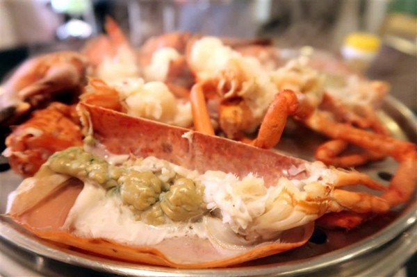 蒸霸王(東湖店):東湖 蒸霸王海鮮塔 現捉現蒸氣火鍋龍蝦牛奶貝龍虎斑 葫洲站可停車還有火鍋海鮮粥~ 蒸霸王(東湖店):東湖 蒸霸王海鮮塔 現捉現蒸氣火鍋龍蝦牛奶貝龍虎斑 葫洲站可停車還有火鍋海鮮粥~