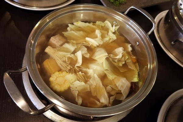 蒸霸王(東湖店):東湖 蒸霸王海鮮塔 現捉現蒸氣火鍋龍蝦牛奶貝龍虎斑 葫洲站可停車還有火鍋海鮮粥~ 蒸霸王(東湖店):東湖 蒸霸王海鮮塔 現捉現蒸氣火鍋龍蝦牛奶貝龍虎斑 葫洲站可停車還有火鍋海鮮粥~