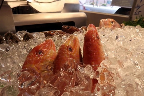 蒸霸王(東湖店):東湖 蒸霸王海鮮塔 現捉現蒸氣火鍋龍蝦牛奶貝龍虎斑 葫洲站可停車還有火鍋海鮮粥~ 蒸霸王(東湖店):東湖 蒸霸王海鮮塔 現捉現蒸氣火鍋龍蝦牛奶貝龍虎斑 葫洲站可停車還有火鍋海鮮粥~