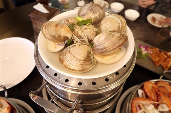 蒸霸王(東湖店):東湖 蒸霸王海鮮塔 現捉現蒸氣火鍋龍蝦牛奶貝龍虎斑 葫洲站可停車還有火鍋海鮮粥~ 蒸霸王(東湖店):東湖 蒸霸王海鮮塔 現捉現蒸氣火鍋龍蝦牛奶貝龍虎斑 葫洲站可停車還有火鍋海鮮粥~