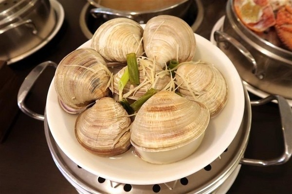 蒸霸王(東湖店):東湖 蒸霸王海鮮塔 現捉現蒸氣火鍋龍蝦牛奶貝龍虎斑 葫洲站可停車還有火鍋海鮮粥~ 蒸霸王(東湖店):東湖 蒸霸王海鮮塔 現捉現蒸氣火鍋龍蝦牛奶貝龍虎斑 葫洲站可停車還有火鍋海鮮粥~