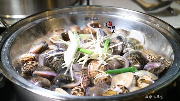 蒸霸王養生蒸氣火鍋(東湖店)：【內湖美食】"蒸"的火鍋『蒸霸王蒸氣海鮮塔』@捷運葫洲站/東湖/有停車場