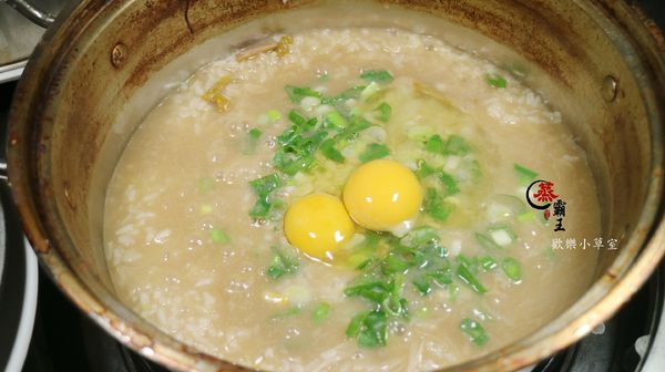 蒸霸王養生蒸氣火鍋(東湖店)：【內湖美食】"蒸"的火鍋『蒸霸王蒸氣海鮮塔』@捷運葫洲站/東湖/有停車場