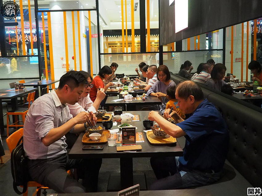 開丼 燒肉vs丼飯推出夏季海膽爆豚丼!地表最強爆膽王丼挑戰你的膽固醇!