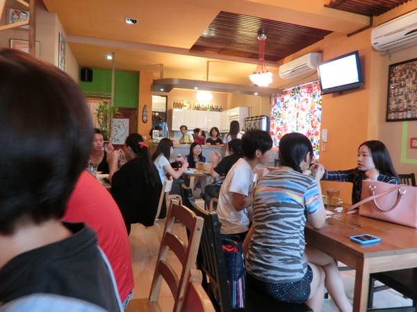 1985複合式餐飲:【屏東美食】1985複合式餐飲(轉角中的美食)