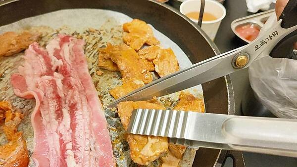 豬先生韓式燒肉吃到飽｜不到４００元起韓式烤肉吃到飽！超殺的吃到飽價格