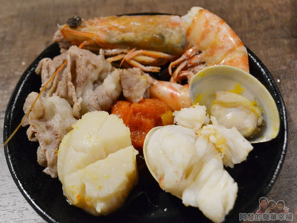 崔官木桶鍋44-都是新鮮的高級食材