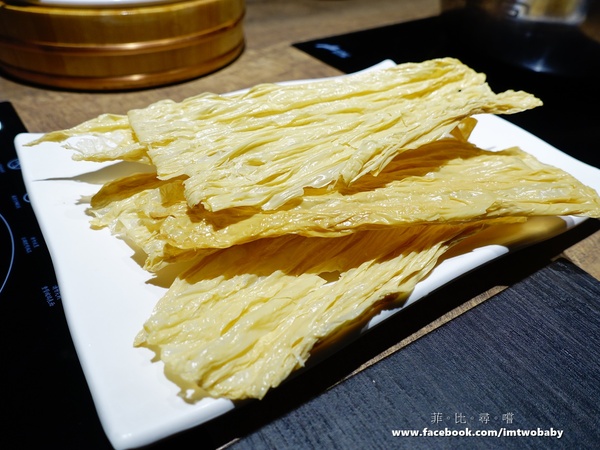 崔官木桶鍋:【捷運美食】崔官木桶鍋 海底總動員霸氣魚船駛上桌 頂級活海鮮、高級和牛 海鮮控/肉食族的你還不快來挑戰大胃王!新埔捷運站 崔官木桶鍋:【捷運美食】崔官木桶鍋 海底總動員霸氣魚船駛上桌 頂級活海鮮、高級和牛 海鮮控/肉食族的你還不快來挑戰大胃王!新埔捷運站