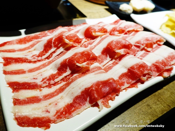 崔官木桶鍋:【捷運美食】崔官木桶鍋 海底總動員霸氣魚船駛上桌 頂級活海鮮、高級和牛 海鮮控/肉食族的你還不快來挑戰大胃王!新埔捷運站 崔官木桶鍋:【捷運美食】崔官木桶鍋 海底總動員霸氣魚船駛上桌 頂級活海鮮、高級和牛 海鮮控/肉食族的你還不快來挑戰大胃王!新埔捷運站