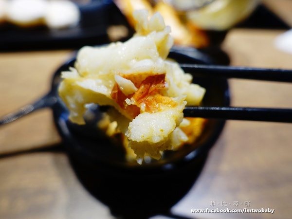 崔官木桶鍋:【捷運美食】崔官木桶鍋 海底總動員霸氣魚船駛上桌 頂級活海鮮、高級和牛 海鮮控/肉食族的你還不快來挑戰大胃王!新埔捷運站 崔官木桶鍋:【捷運美食】崔官木桶鍋 海底總動員霸氣魚船駛上桌 頂級活海鮮、高級和牛 海鮮控/肉食族的你還不快來挑戰大胃王!新埔捷運站