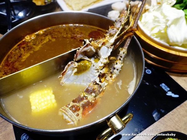 崔官木桶鍋:【捷運美食】崔官木桶鍋 海底總動員霸氣魚船駛上桌 頂級活海鮮、高級和牛 海鮮控/肉食族的你還不快來挑戰大胃王!新埔捷運站 崔官木桶鍋:【捷運美食】崔官木桶鍋 海底總動員霸氣魚船駛上桌 頂級活海鮮、高級和牛 海鮮控/肉食族的你還不快來挑戰大胃王!新埔捷運站